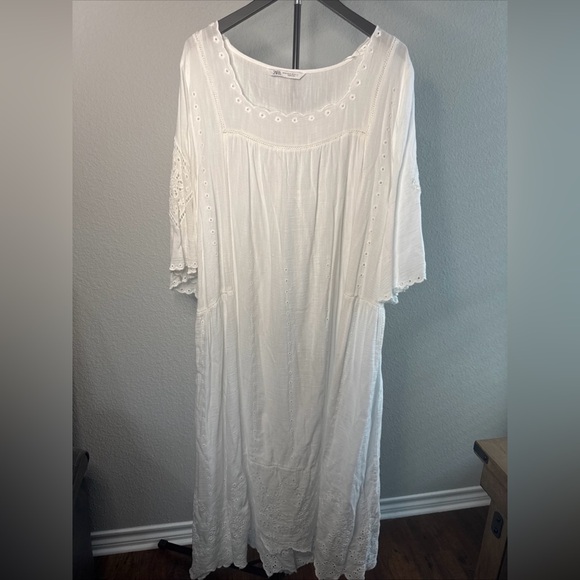 Zara Tunic Dress With Cutwork Embroidery 5107/113 White Eyelet EUC - Picture 3 of 5